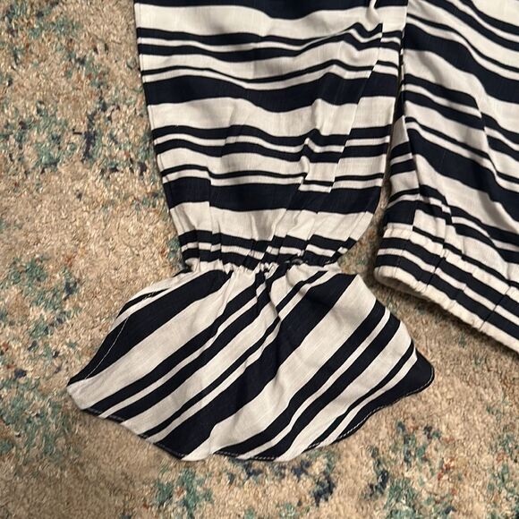 Womens English Factory brand crop top long sleeves tie shoulder sz L - Picture 2 of 6